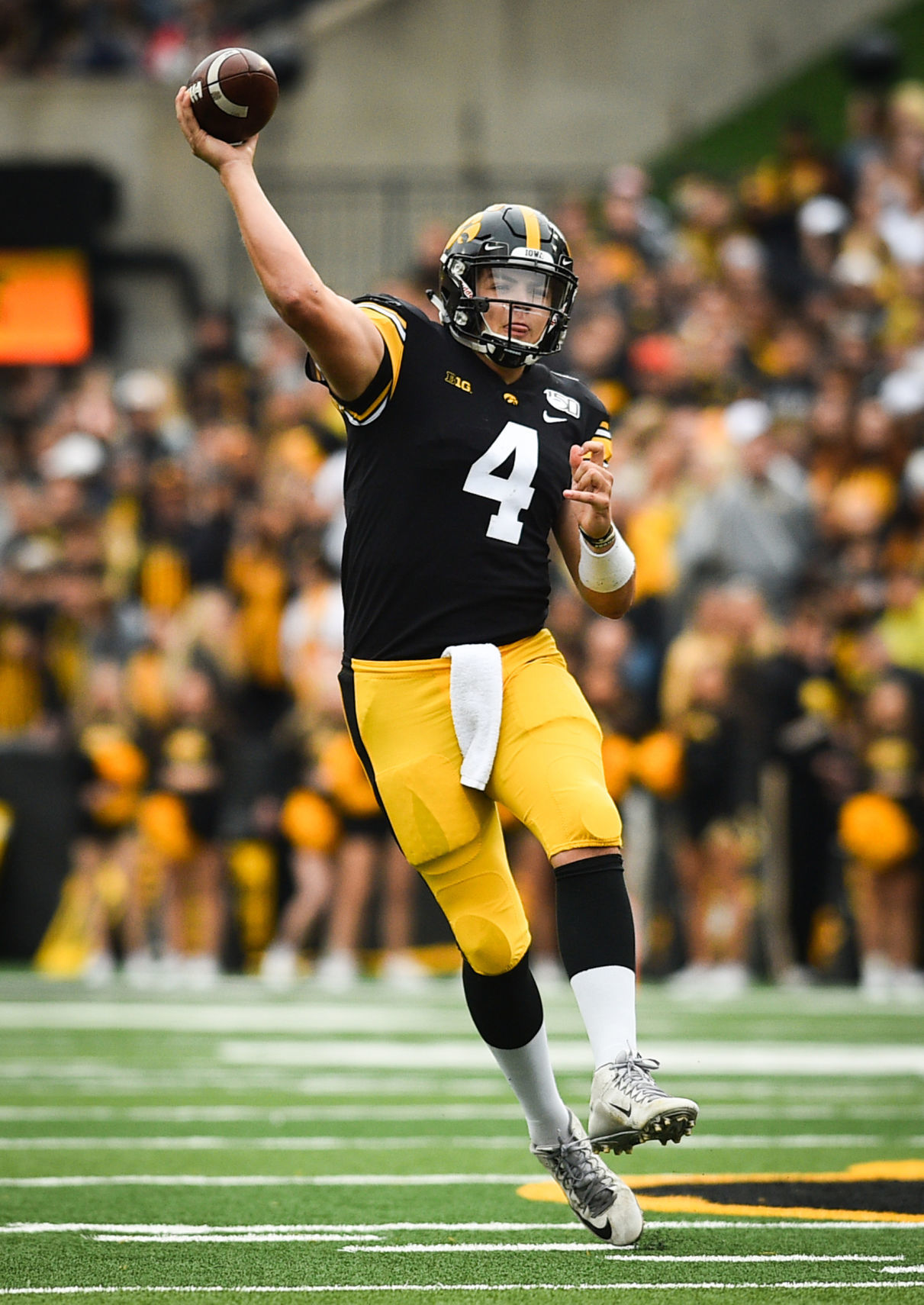 101919-qct-spt-purdue-ia-foot-038a.jpg